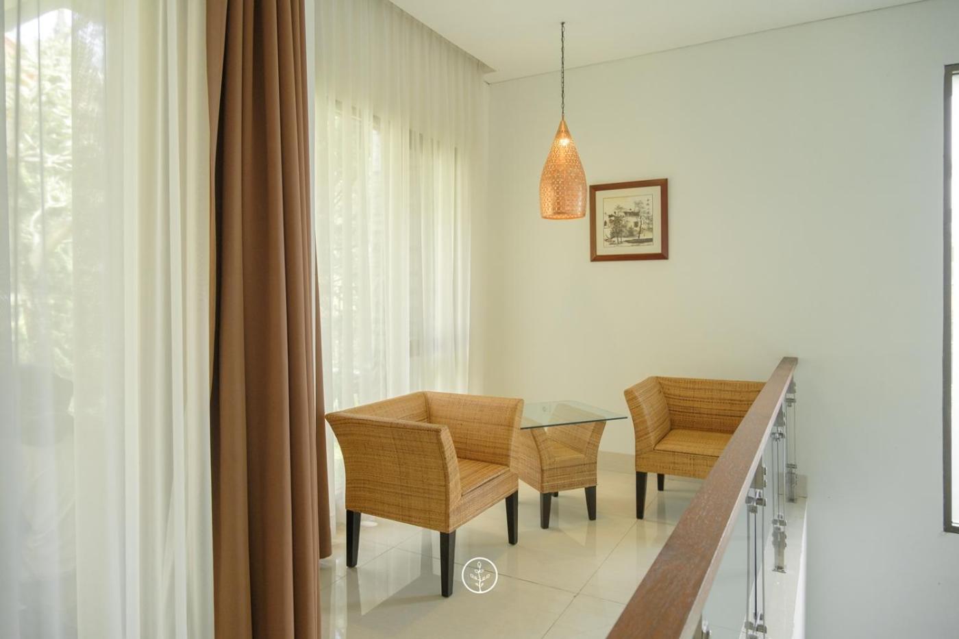 Hikari Hill View Villa 7 Bedrooms With A Private Swimming Pool And Billiard 반둥 외부 사진