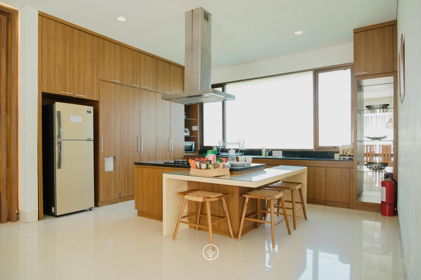 Hikari Hill View Villa 7 Bedrooms With A Private Swimming Pool And Billiard 반둥 외부 사진