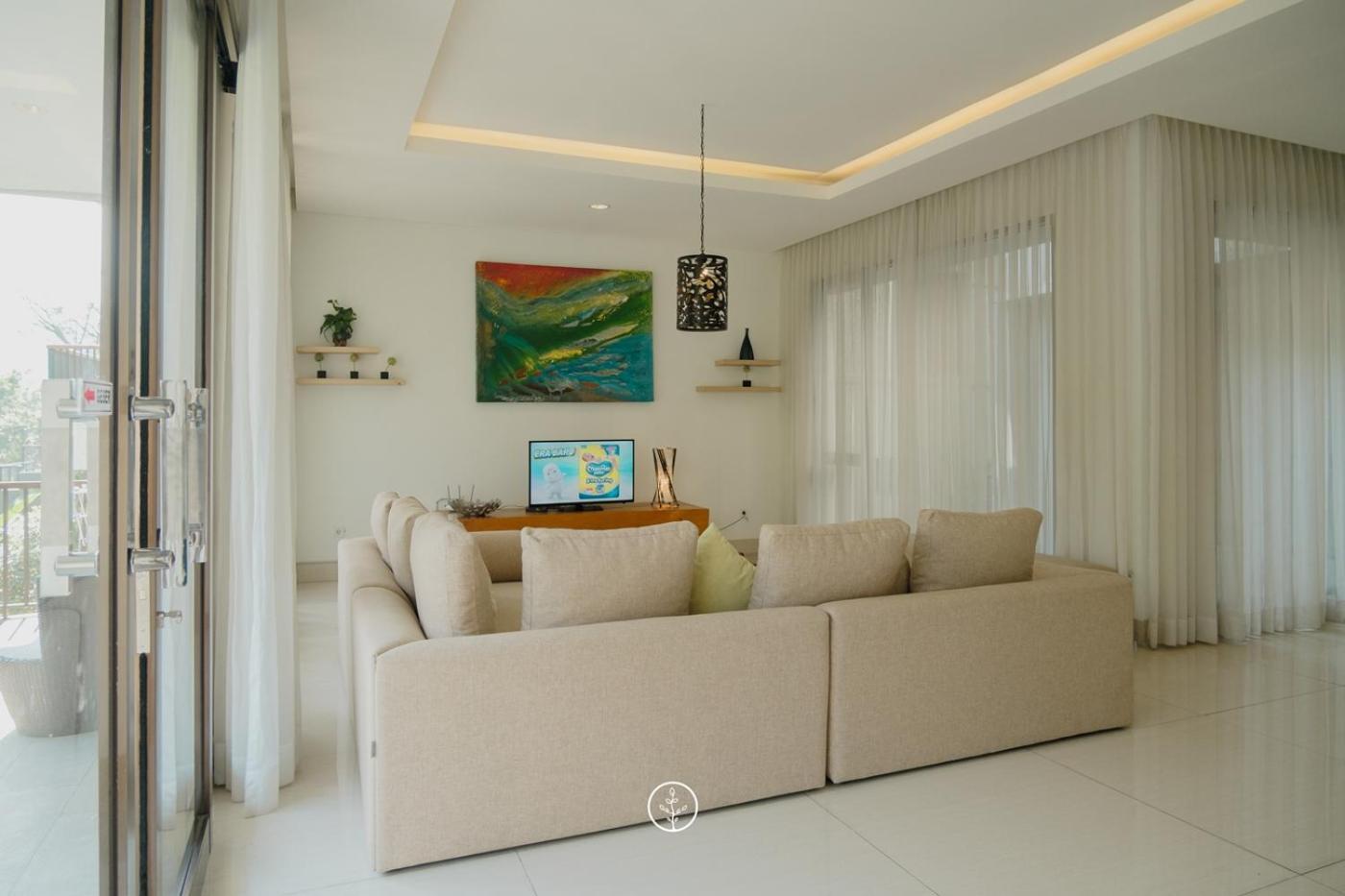 Hikari Hill View Villa 7 Bedrooms With A Private Swimming Pool And Billiard 반둥 외부 사진
