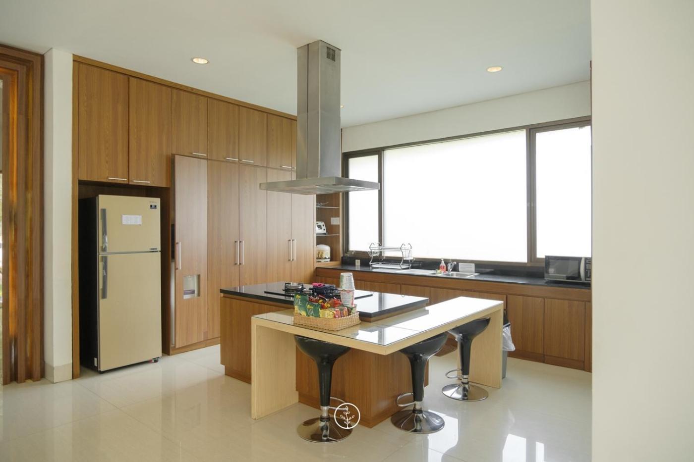 Hikari Hill View Villa 7 Bedrooms With A Private Swimming Pool And Billiard 반둥 외부 사진