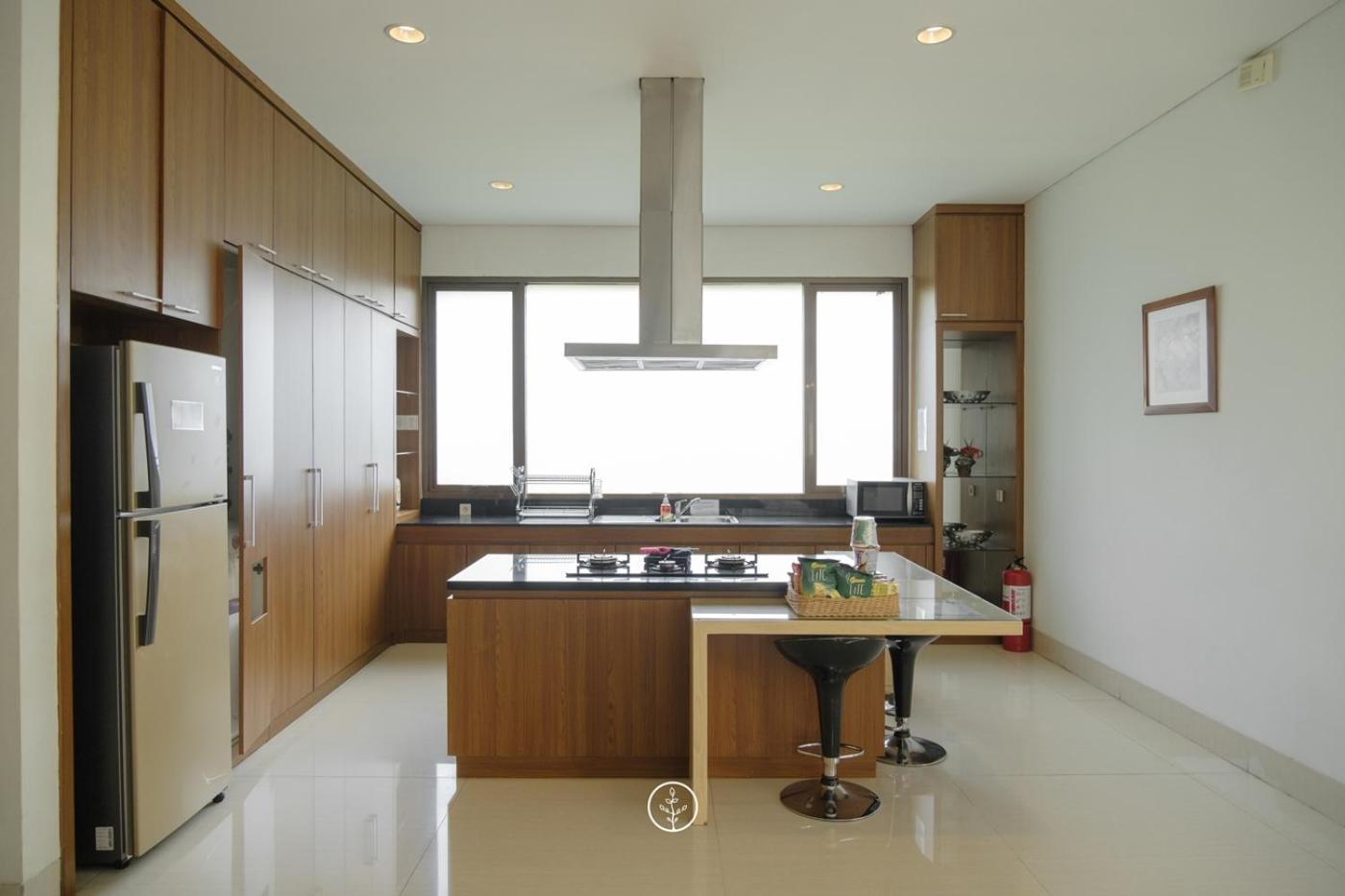 Hikari Hill View Villa 7 Bedrooms With A Private Swimming Pool And Billiard 반둥 외부 사진