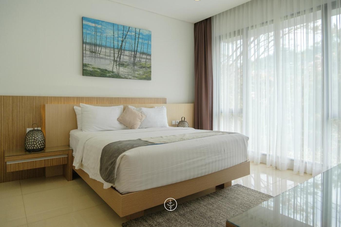 Hikari Hill View Villa 7 Bedrooms With A Private Swimming Pool And Billiard 반둥 외부 사진